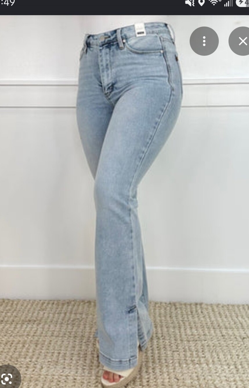 Judy Blue Pale Blue High-Rise Bootcut Jeans🎈
